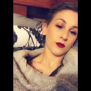 Meet your Posher, Chantelle